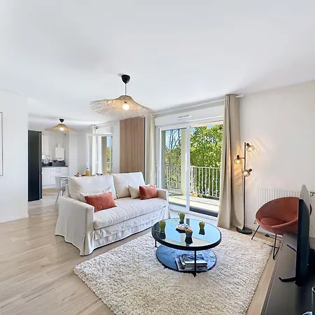 Beau T2 Recent, Terrasse Parking 4 Pers * Брест