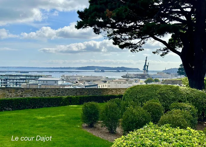 Beau T2 Recent, Terrasse Parking 4 Pers * 브레스트